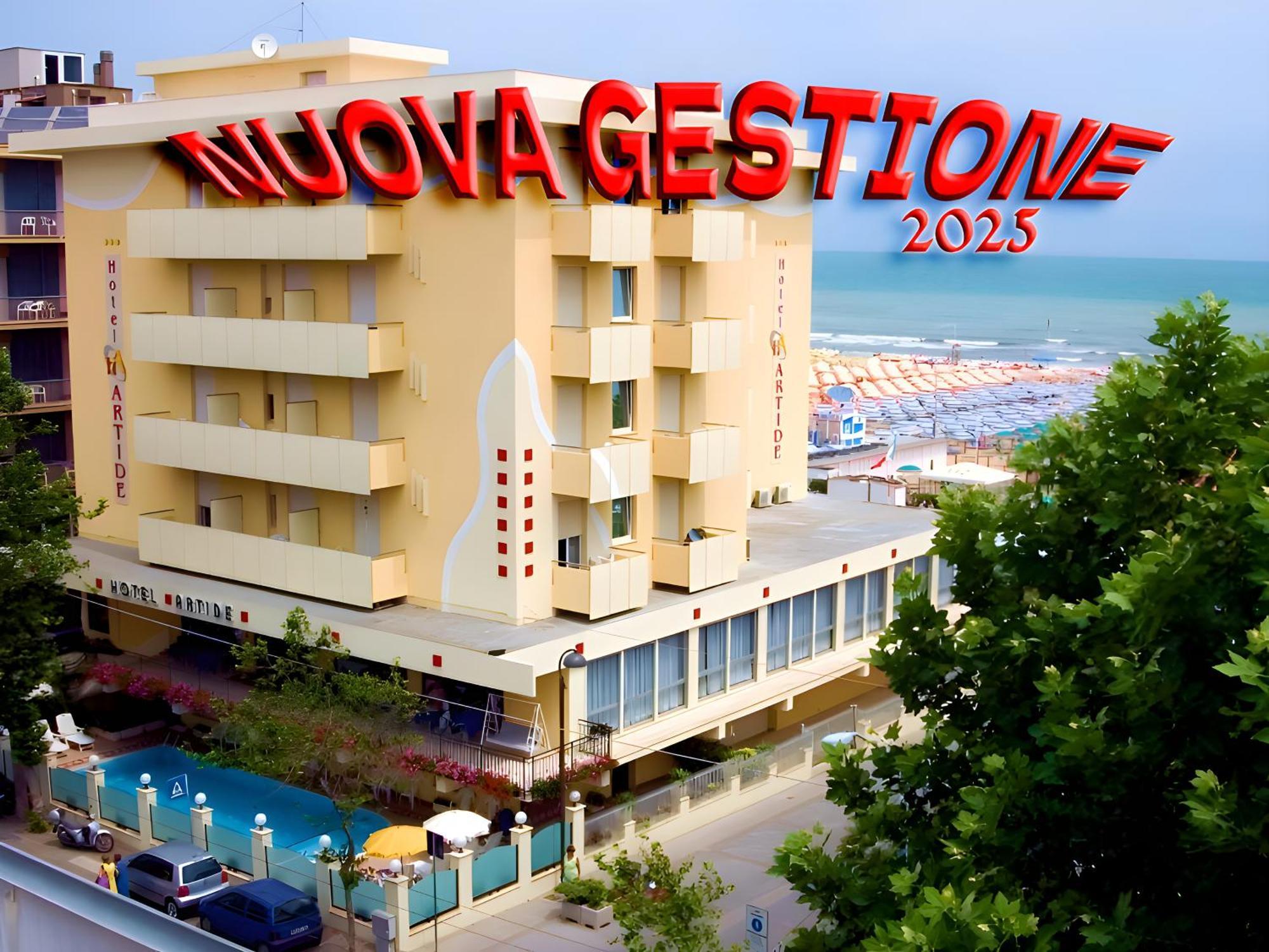 Hotel Artide Римини Экстерьер фото